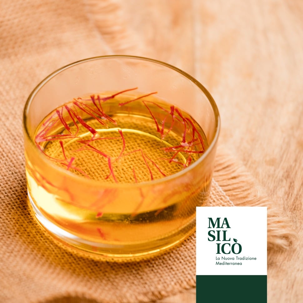 ZAFFERANO: UNA SPEZIA INCONFONDIBILE PER COLORE E GUSTO